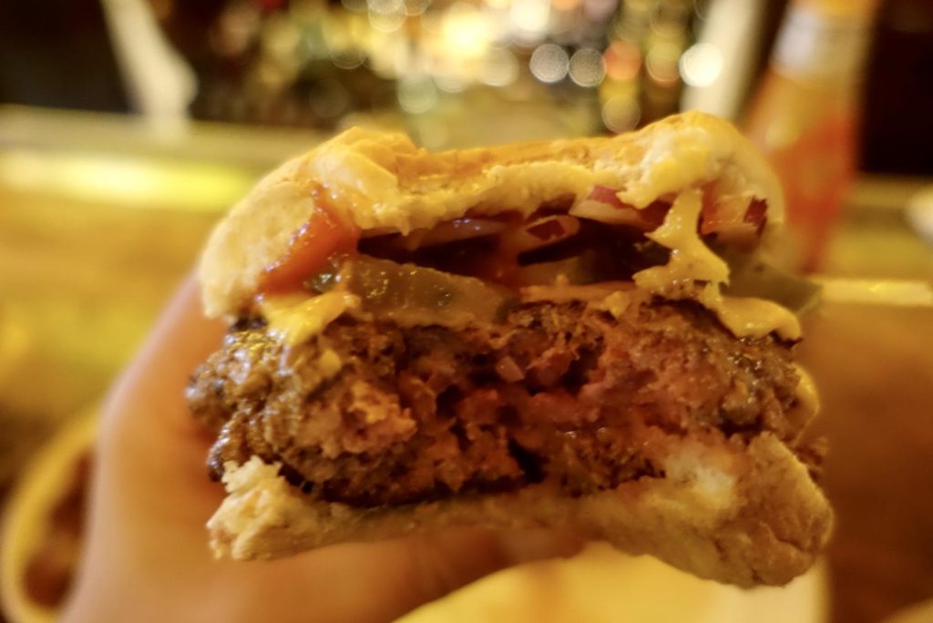 JG Melon (New York) Major Foodie