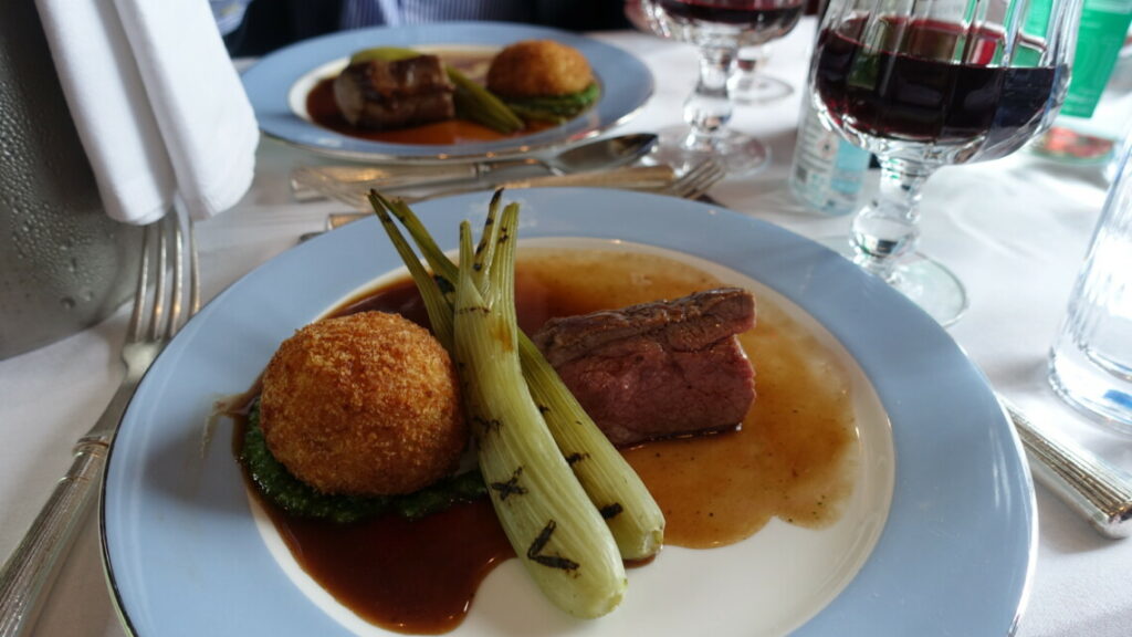 The British Pullman Train (Victoria Station) - Major Foodie